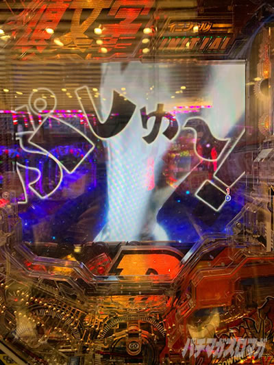 P������D