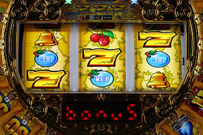 ���[���b�g�N�C�[��-���_�̗��j��-