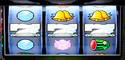 ��AT ���牫