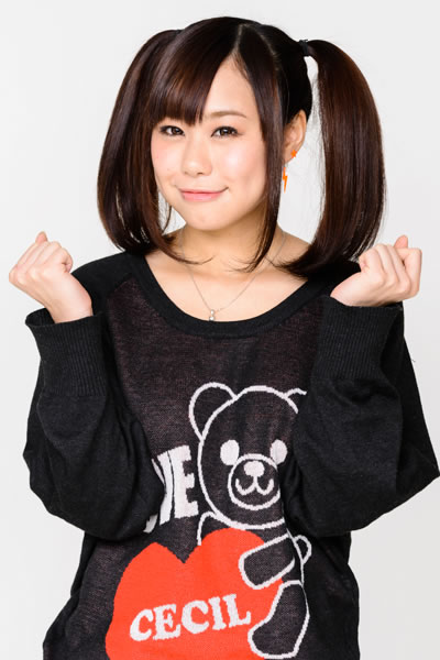 ���q����